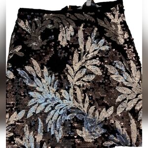 NWT WALTER BAKER SILVER SEQUIN LETTY SKIRT SIZE 0 NEW YEARS SKIRT